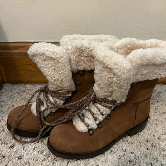 Ugg Fraser Sherpa lined lace -up boots chestnut brown leather - Picture 1 of 4